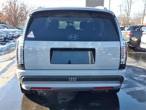 2026 Hyundai IONIQ 9 SE