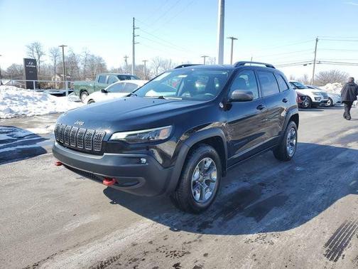 2019 Jeep Cherokee Trailhawk