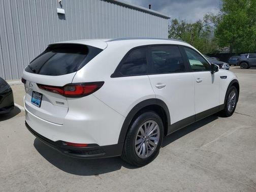 Rhodium White Premium 2025 Mazda CX-90 SE