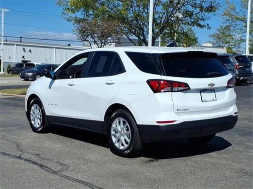 2022 Chevrolet Equinox LS