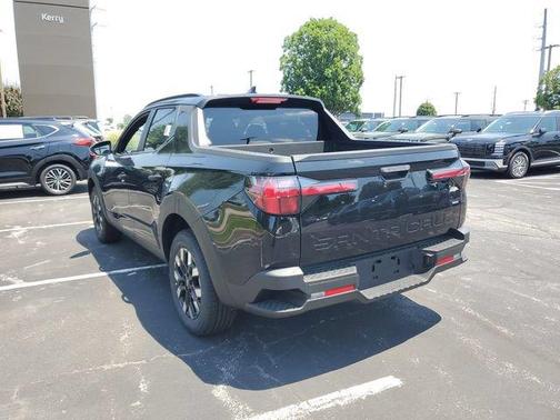 Phantom Black 2026 Hyundai SANTA CRUZ SEL