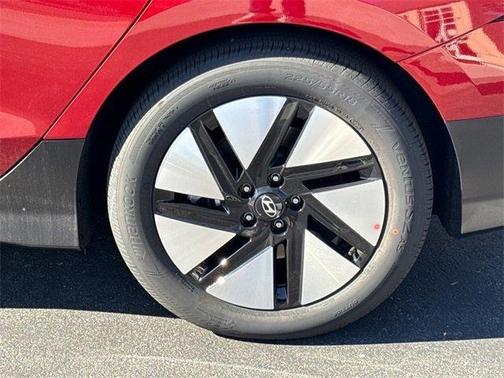 2025 Hyundai IONIQ 6 SE