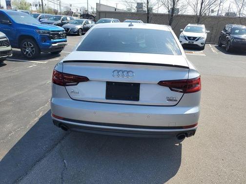 Florett Silver Metallic 2018 Audi A4 2.0T Premium Plus