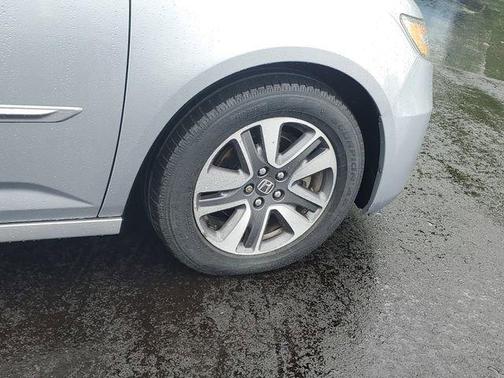 Lunar Silver Metallic 2016 Honda Odyssey Touring Elite