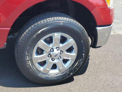 Ruby Red Metallic Tinted Clearcoat 2014 Ford F-150 XLT