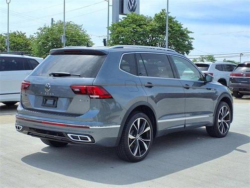 2023 Volkswagen Tiguan 2.0T SEL R-Line