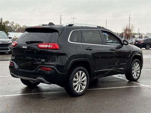 2016 Jeep Cherokee Overland