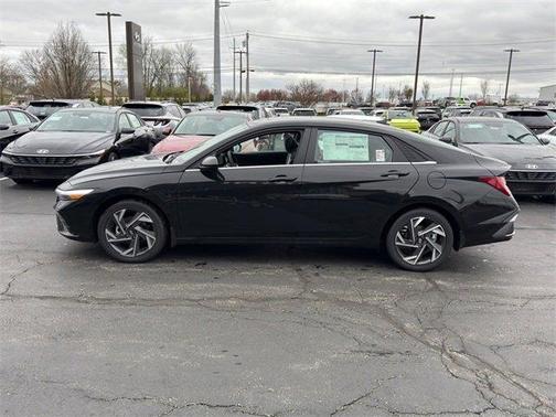 2025 Hyundai ELANTRA SEL Convenience
