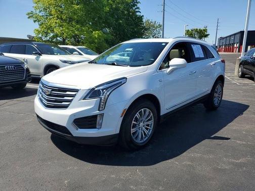 Crystal White Tri-Coat 2019 Cadillac XT5 Luxury