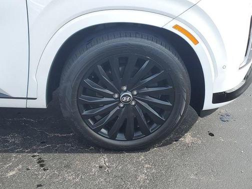 Hyper White 2024 Hyundai PALISADE Calligraphy Night Edition