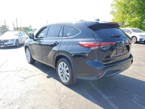 Midnight Black Metallic 2020 Toyota Highlander Limited