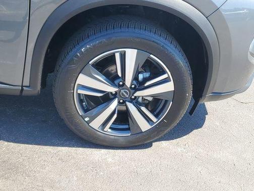 Gun Metallic 2026 Nissan Rogue SL