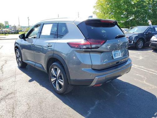 Gun Metallic 2026 Nissan Rogue SL
