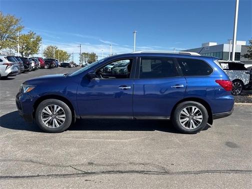 2017 Nissan Pathfinder SL