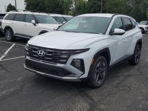 Pearl 2026 Hyundai TUCSON Plug-In Hybrid SEL