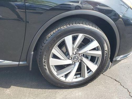Magnetic Black 2019 Nissan Murano SL