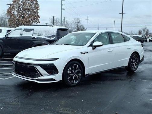 2025 Hyundai SONATA SEL