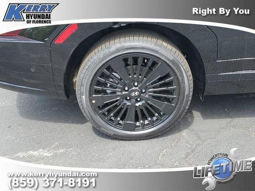 Phantom Black 2026 Hyundai SANTA FE HEV Calligraphy