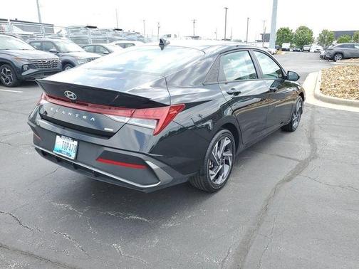 Black 2025 Hyundai ELANTRA HEV SEL