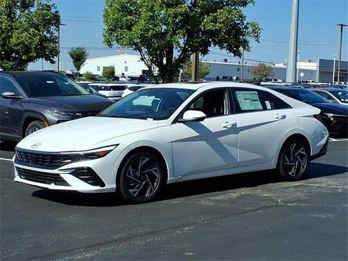 2025 Hyundai ELANTRA Limited