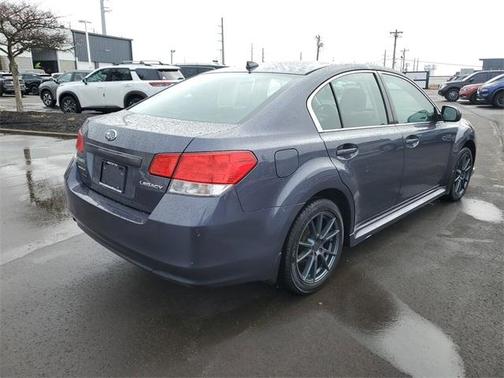 2014 Subaru Legacy 2.5i Premium