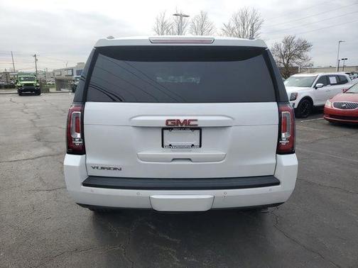 2016 GMC Yukon SLT