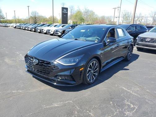 Phantom Black 2021 Hyundai SONATA Limited