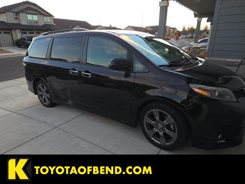 2018 Toyota Sienna SE