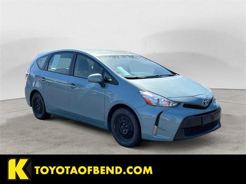 2016 Toyota Prius v Three