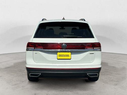 Pure White 2025 Volkswagen Atlas 2.0T SE