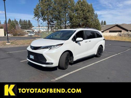 2025 Toyota Sienna Limited