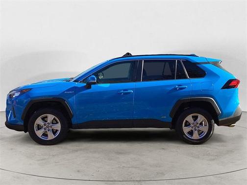 2020 Toyota RAV4 Hybrid LE