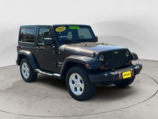 Rugged Brown Pearlcoat 2013 Jeep Wrangler Sahara