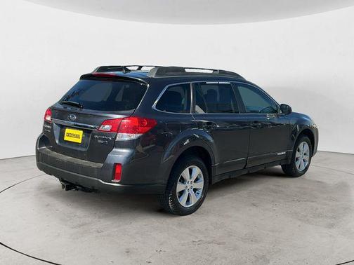 Graphite Gray Metallic 2011 Subaru Outback 3.6 R Limited