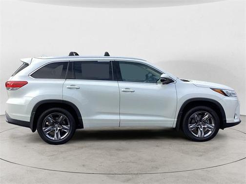 2019 Toyota Highlander Limited Platinum