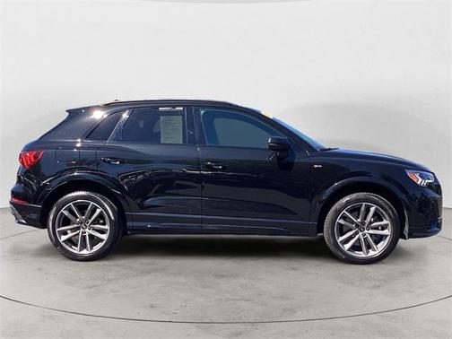 2023 Audi Q3 45 S line Premium Plus