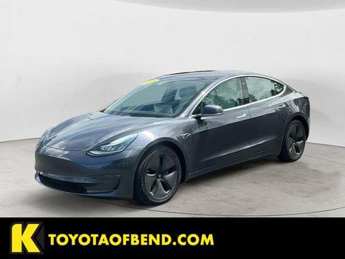 Midnight Silver Metallic 2018 Tesla Model 3 Long Range