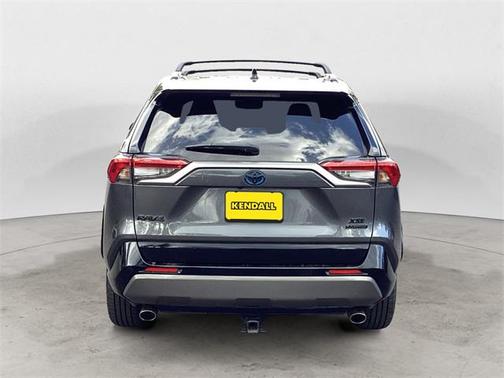 2021 Toyota RAV4 Hybrid SE