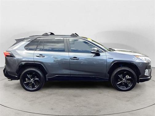 2021 Toyota RAV4 Hybrid SE