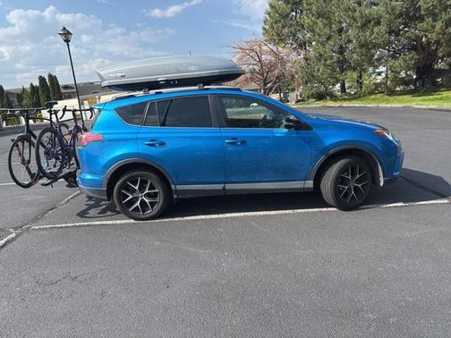 2018 Toyota RAV4 SE