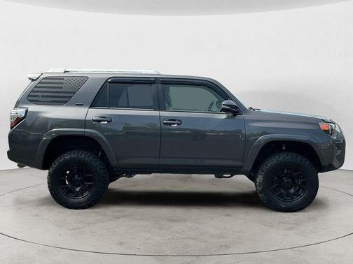 Magnetic Gray Metallic 2018 Toyota 4Runner SR5 Premium