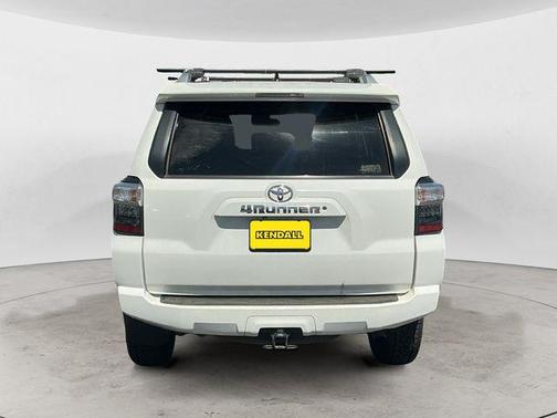 Super White 2016 Toyota 4Runner SR5