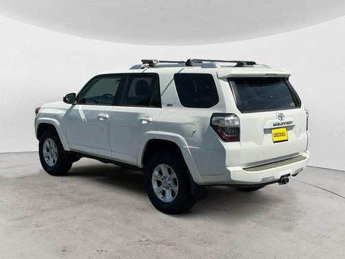 Super White 2016 Toyota 4Runner SR5