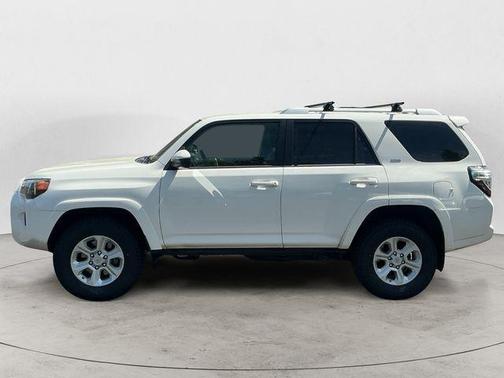 Super White 2016 Toyota 4Runner SR5