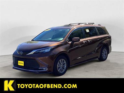 2022 Toyota Sienna XLE
