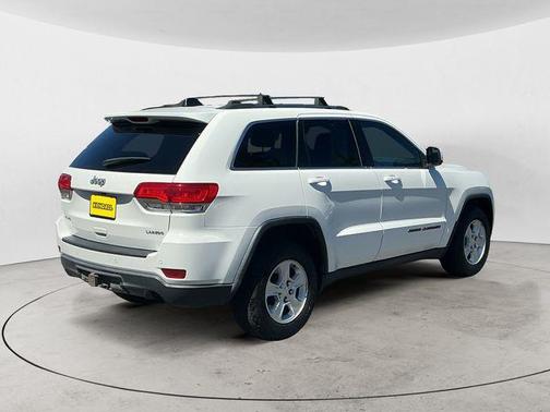 Bright White Clearcoat 2017 Jeep Grand Cherokee Laredo