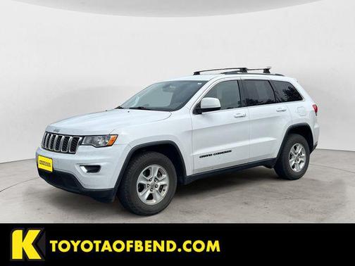 Bright White Clearcoat 2017 Jeep Grand Cherokee Laredo