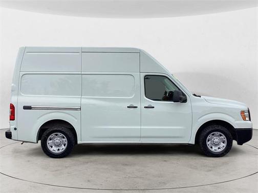 2013 Nissan NV Cargo NV2500 HD S V6