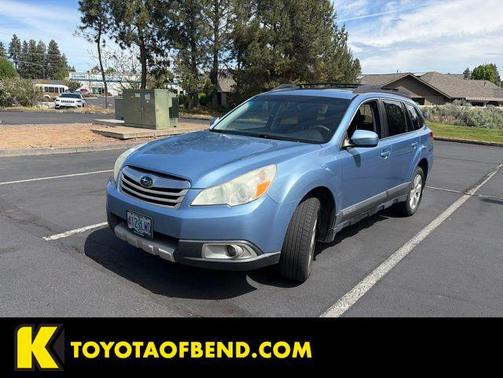 Sky Blue Metallic 2010 Subaru Outback 2.5 i Limited