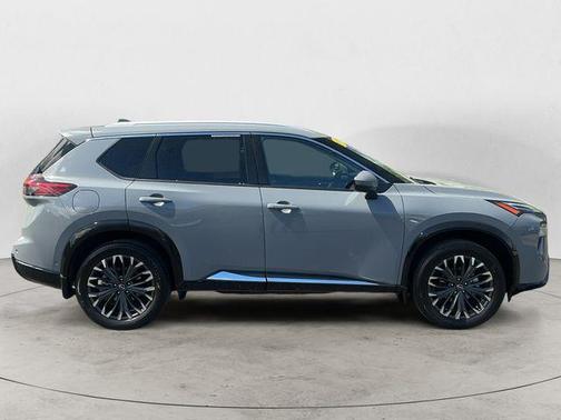 Boulder Gray Pearl 2024 Nissan Rogue Platinum